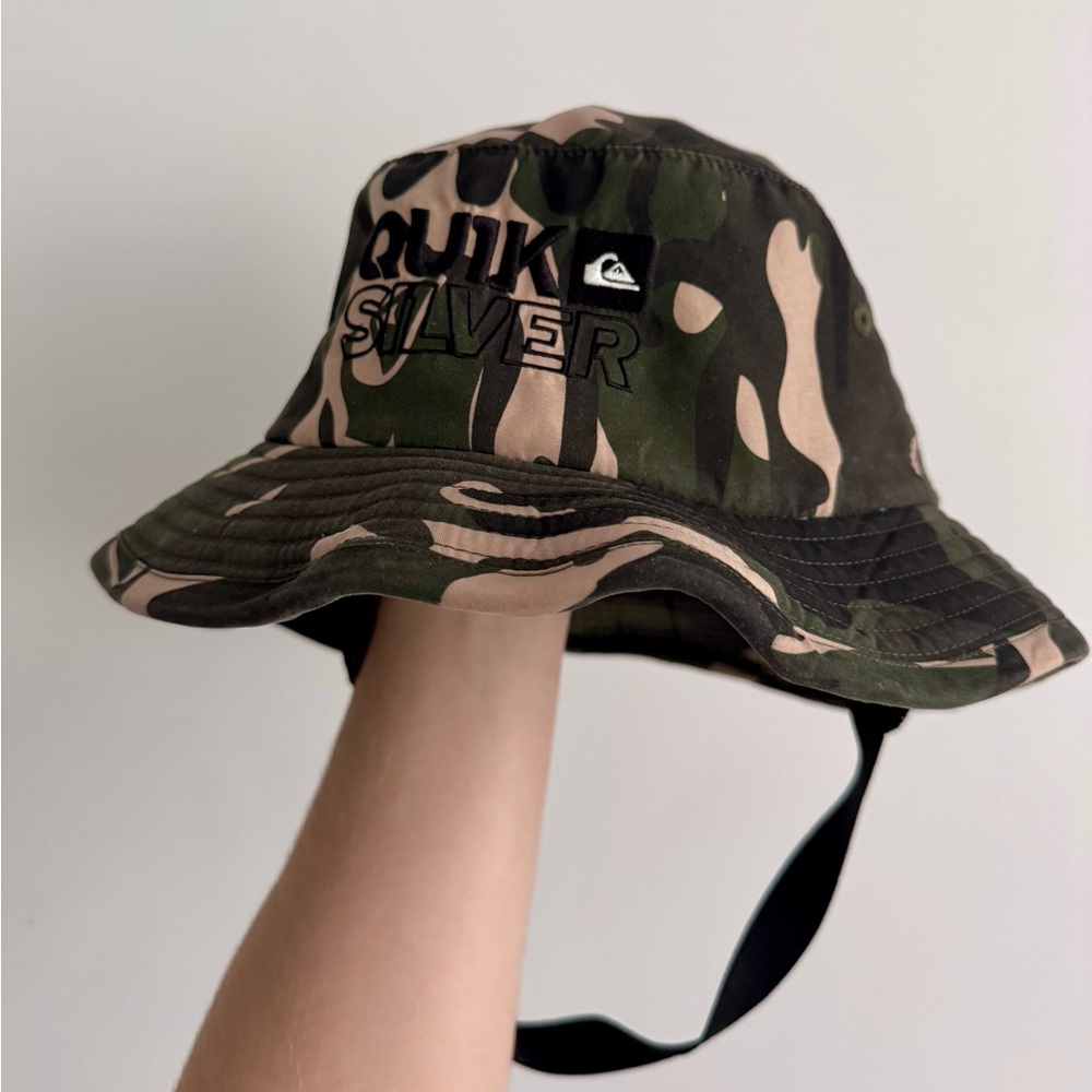 Quiksilver Camo Sun Protection Floppy Bucket Hat w/ Strap Size M